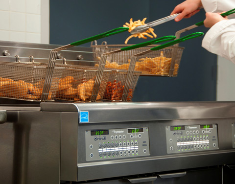Frymaster’s oil-conserving fryers offer energy, money, and oil savings